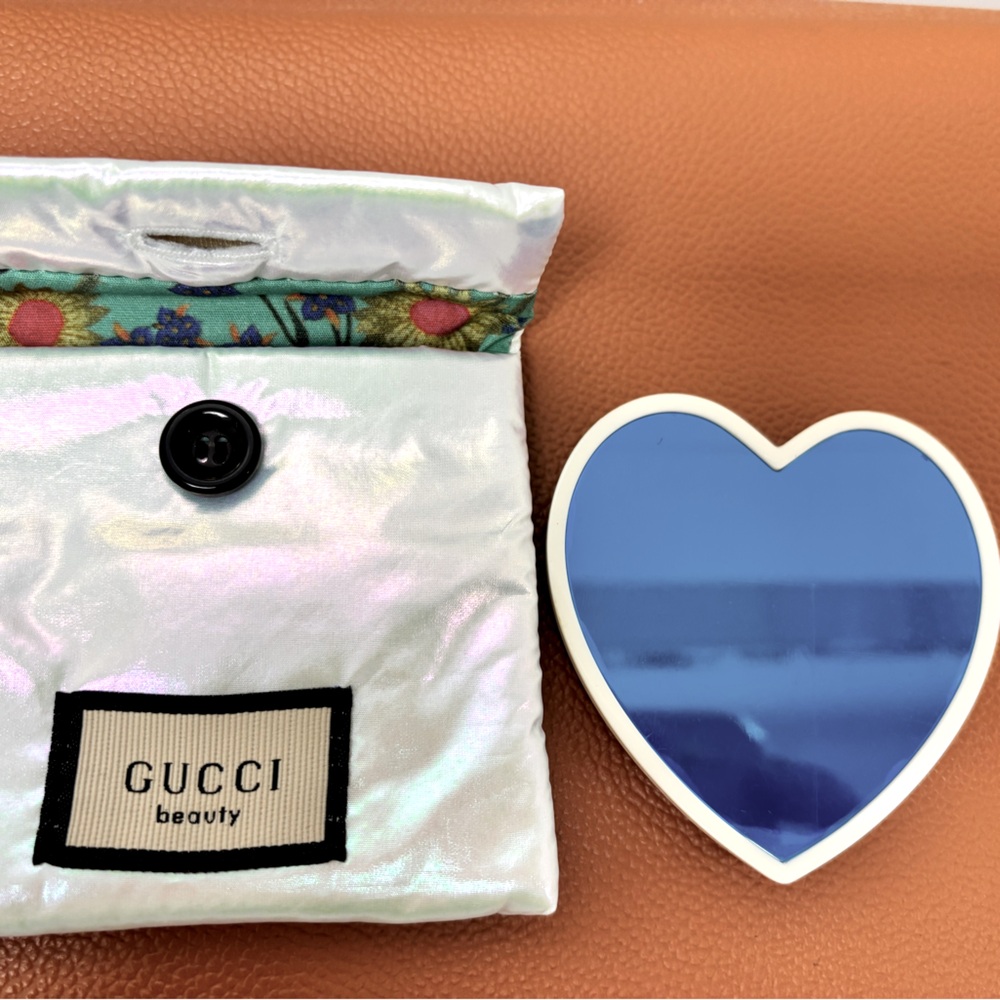 Gucci beauty pocket mirror